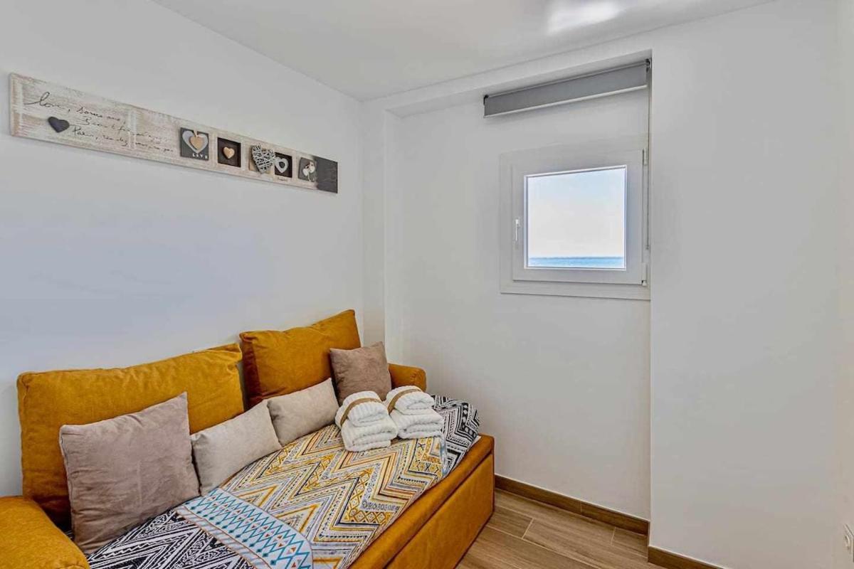 797 Holiday Rentals - Benalbeach- Moderno Piso Para 5 Con Vistas Al Mar بينالماذينا المظهر الخارجي الصورة