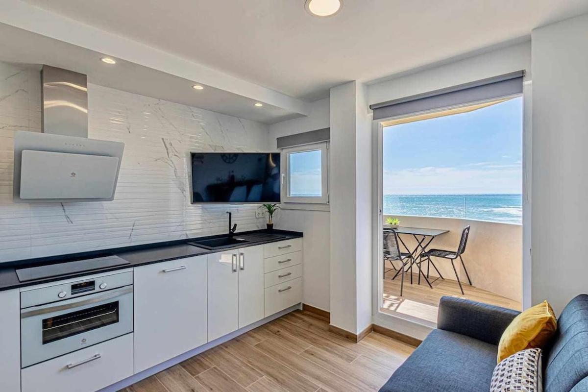 797 Holiday Rentals - Benalbeach- Moderno Piso Para 5 Con Vistas Al Mar بينالماذينا المظهر الخارجي الصورة