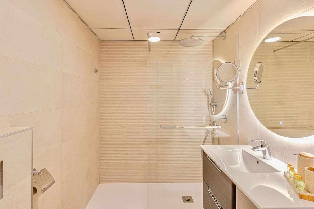 797 Holiday Rentals - Benalbeach- Moderno Piso Para 5 Con Vistas Al Mar بينالماذينا المظهر الخارجي الصورة